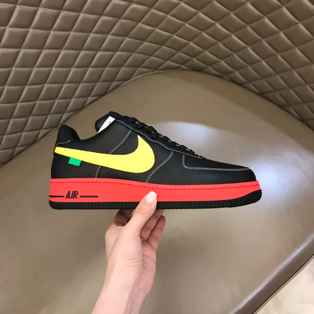 Men's shoes 💰p440 "*OUIS *UITTO*" x OFF-WHITE x Nike tripartite collaboration! Trendy and cool men's casual sports shoes with unrivaled color matching. The design idea basically continues the style of THE TEN. The Swoosh line and tongue label have a very familiar visual effect and are both fashionable and trendy! A must-have for fashionistas! The effect on your feet is absolutely stunning! Size: 38-45